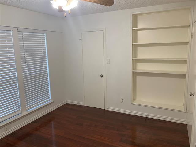 Building Photo - 1520 Parkside Dr