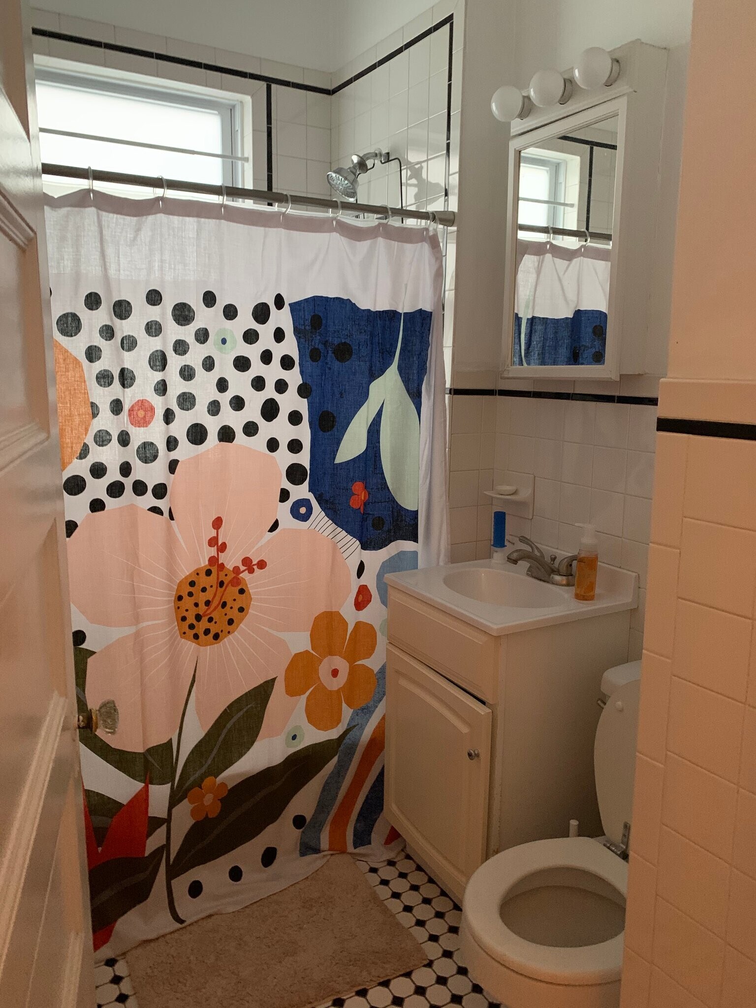 Building Photo - 16 Falkland St