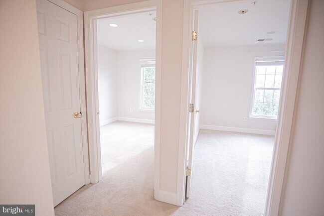 Building Photo - 12910 Ethel Rose Way