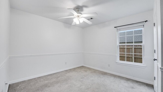 Building Photo - Charming 3BR Home in Har-Ber Meadows Cul-de-Sac