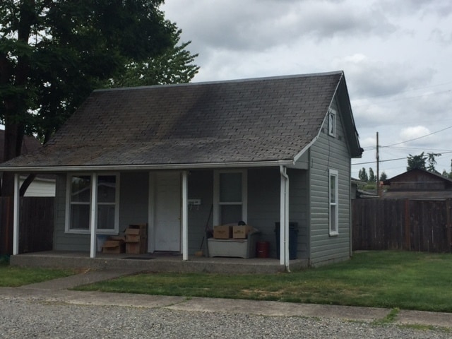 Building Photo - STATUS: AVAILABLE -|R93F | $1395