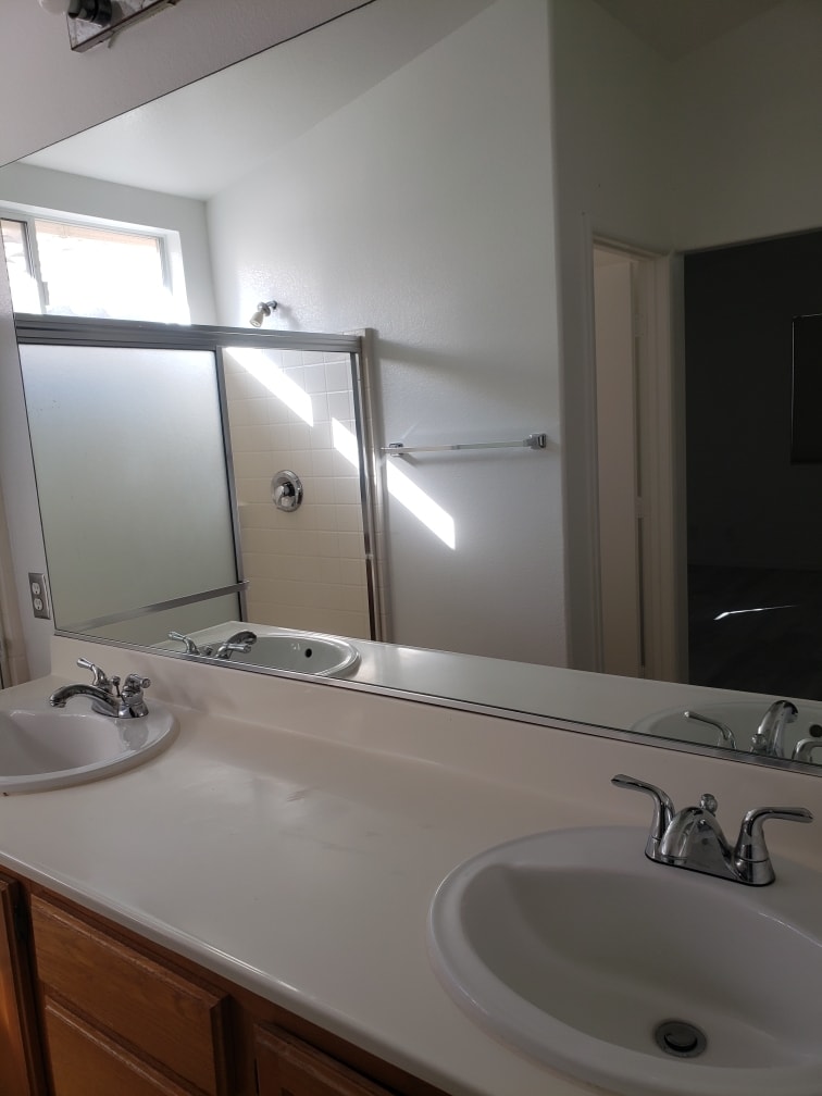 Building Photo - 5752 Indian Springs St