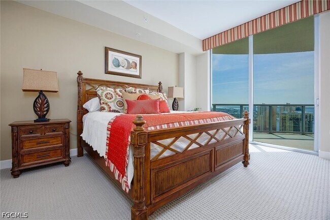 Building Photo - 3000 Oasis Way