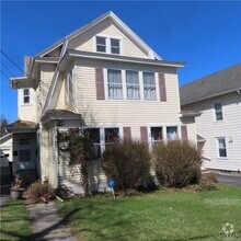 Building Photo - 107 Twin Hills Dr
