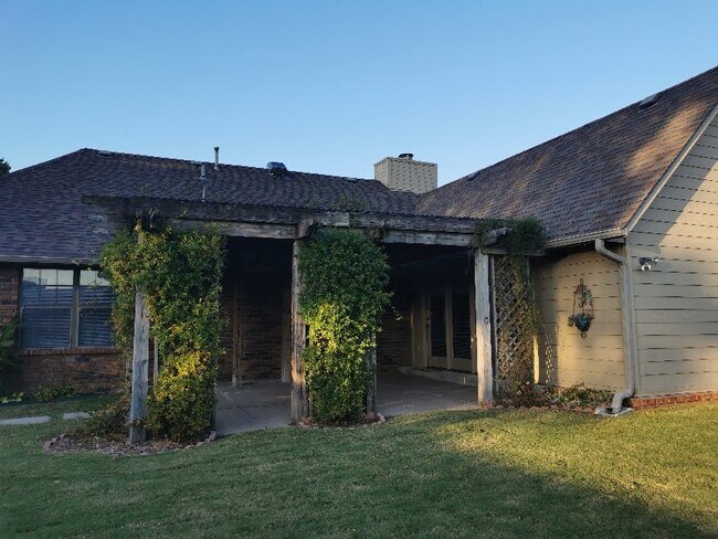 Building Photo - 6224 E 49th St