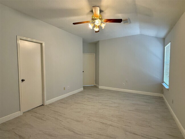 Building Photo - 14419 Golden Cypress Ln