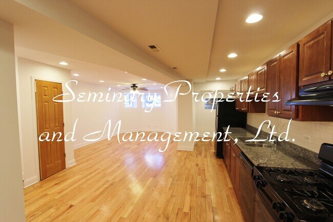 Building Photo - 1624 W Winona St