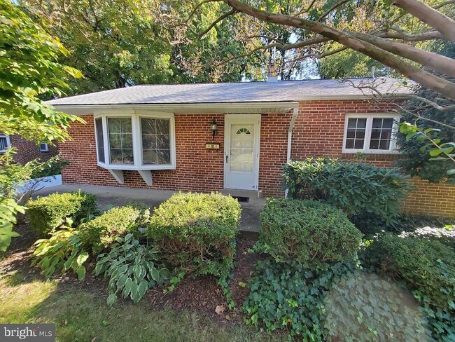 Building Photo - 120 Homewood Rd