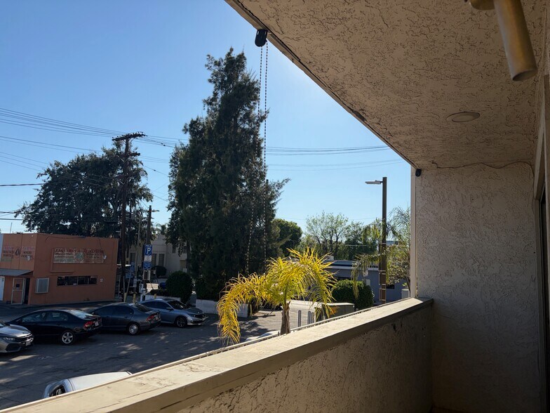 Building Photo - 7226 Jordan Ave