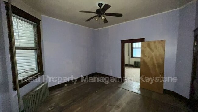 Building Photo - 1247 Chartiers Ave