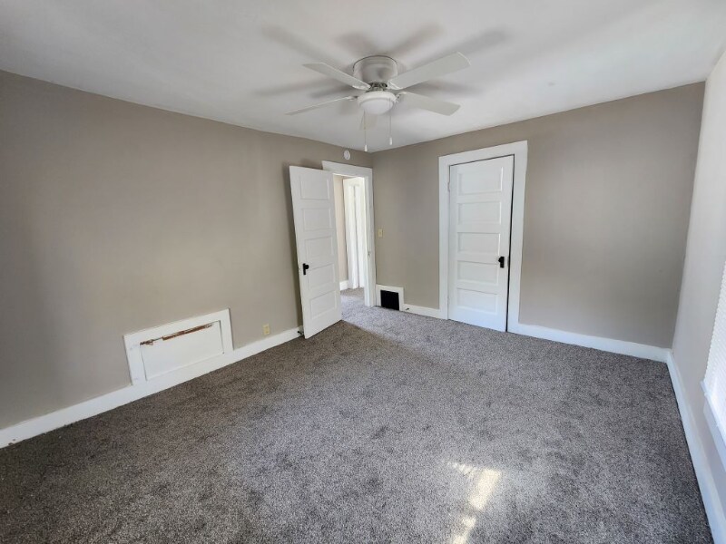 Building Photo - 2330 Grand Ave