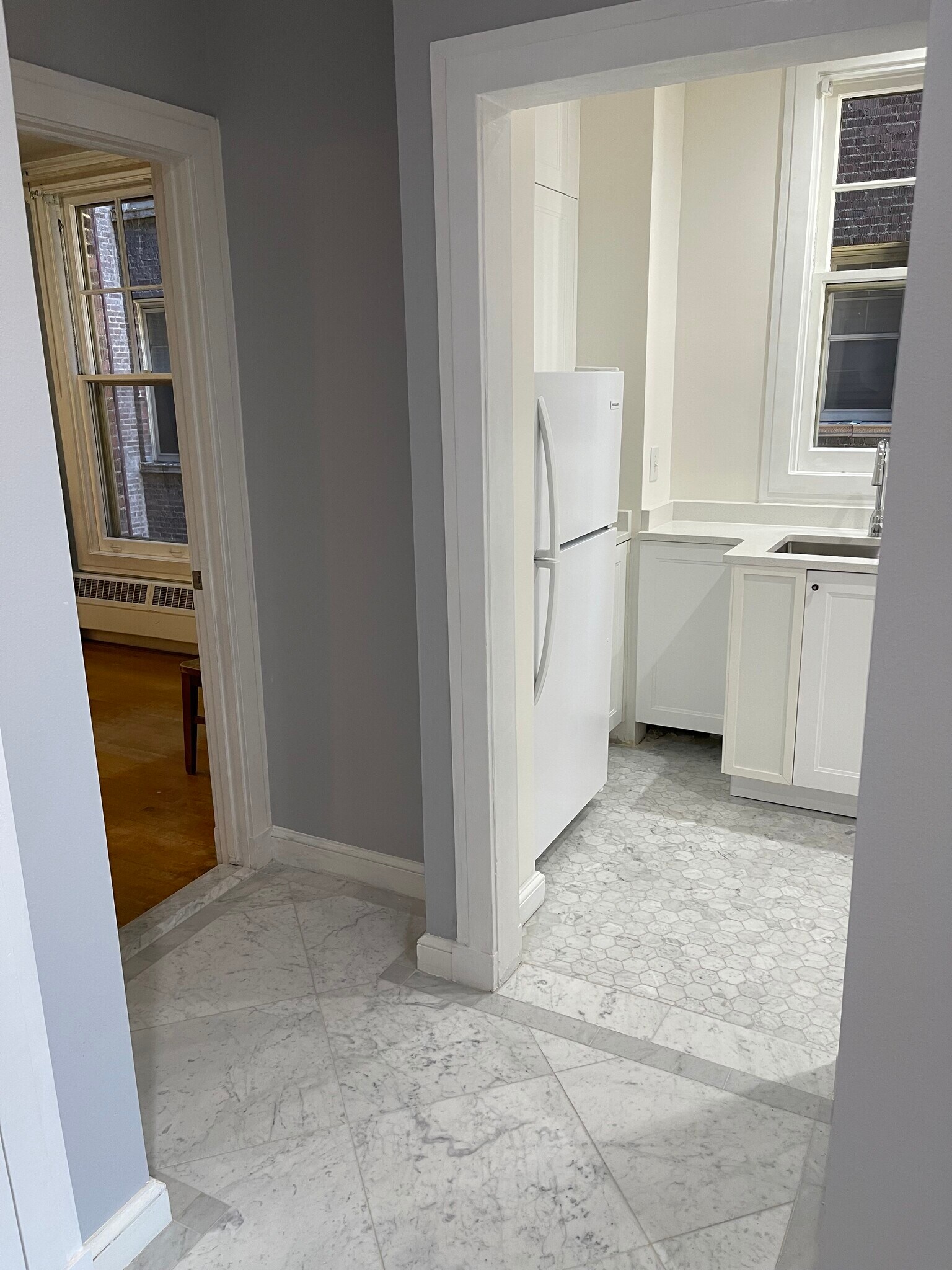 Building Photo - 29 S State St