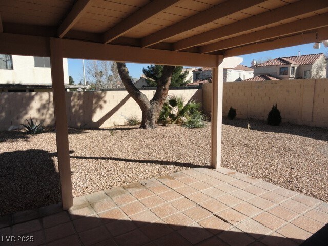 Building Photo - 2050 Club Crest Way
