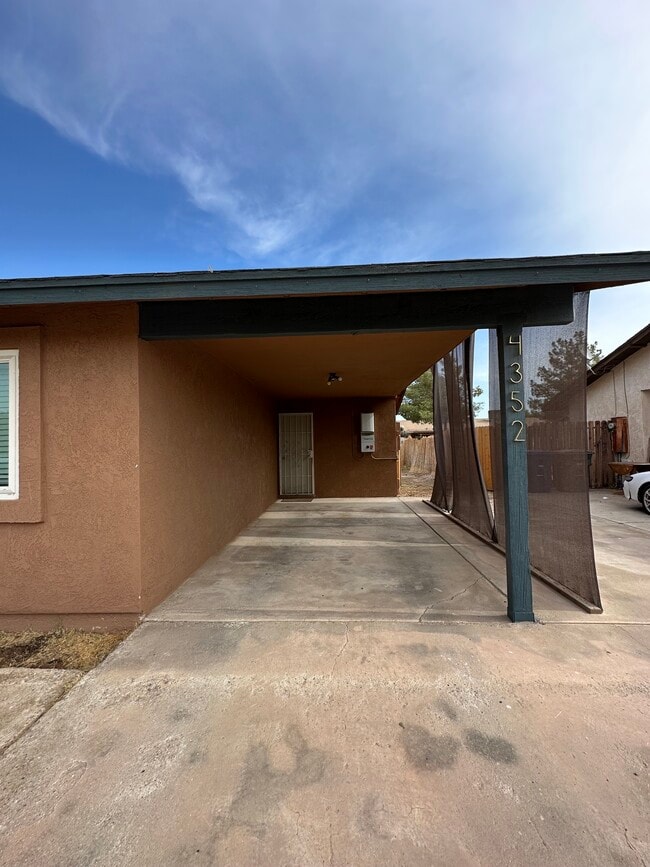 Building Photo - 4352 W 18th St