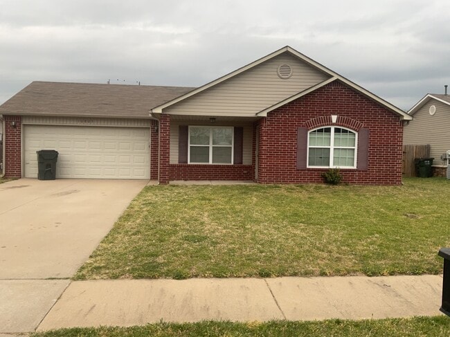 Building Photo - 10805 E 124th St N