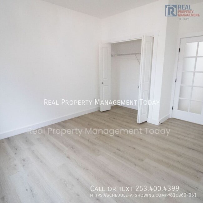 Building Photo - 105 Lane Blvd NW