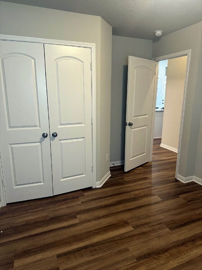 Building Photo - "Charming 3-Bedroom Retreat with 2 Baths in Bryan, TX – Cozy Comfort Awaits!"