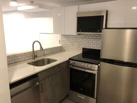 Building Photo - 83 Phillips St