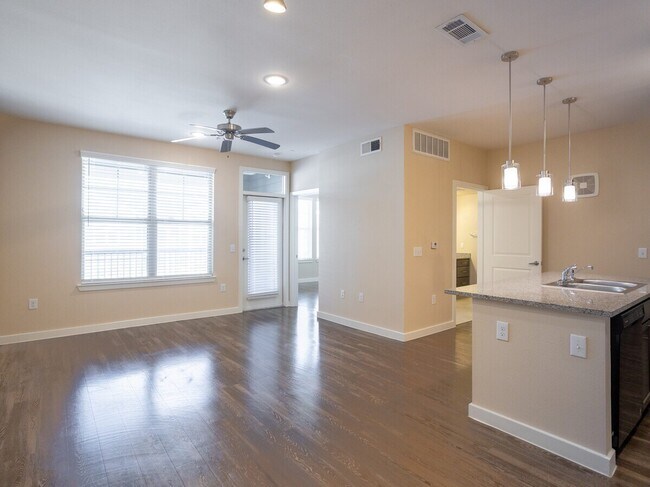 Primary Photo - Save Big—Call Now! Get $500 Off Your Rent!