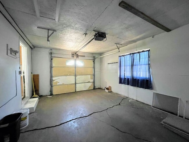 Building Photo - 2625 N Adams St