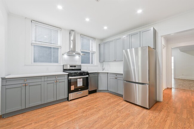 Building Photo - 24 Belmont Ave