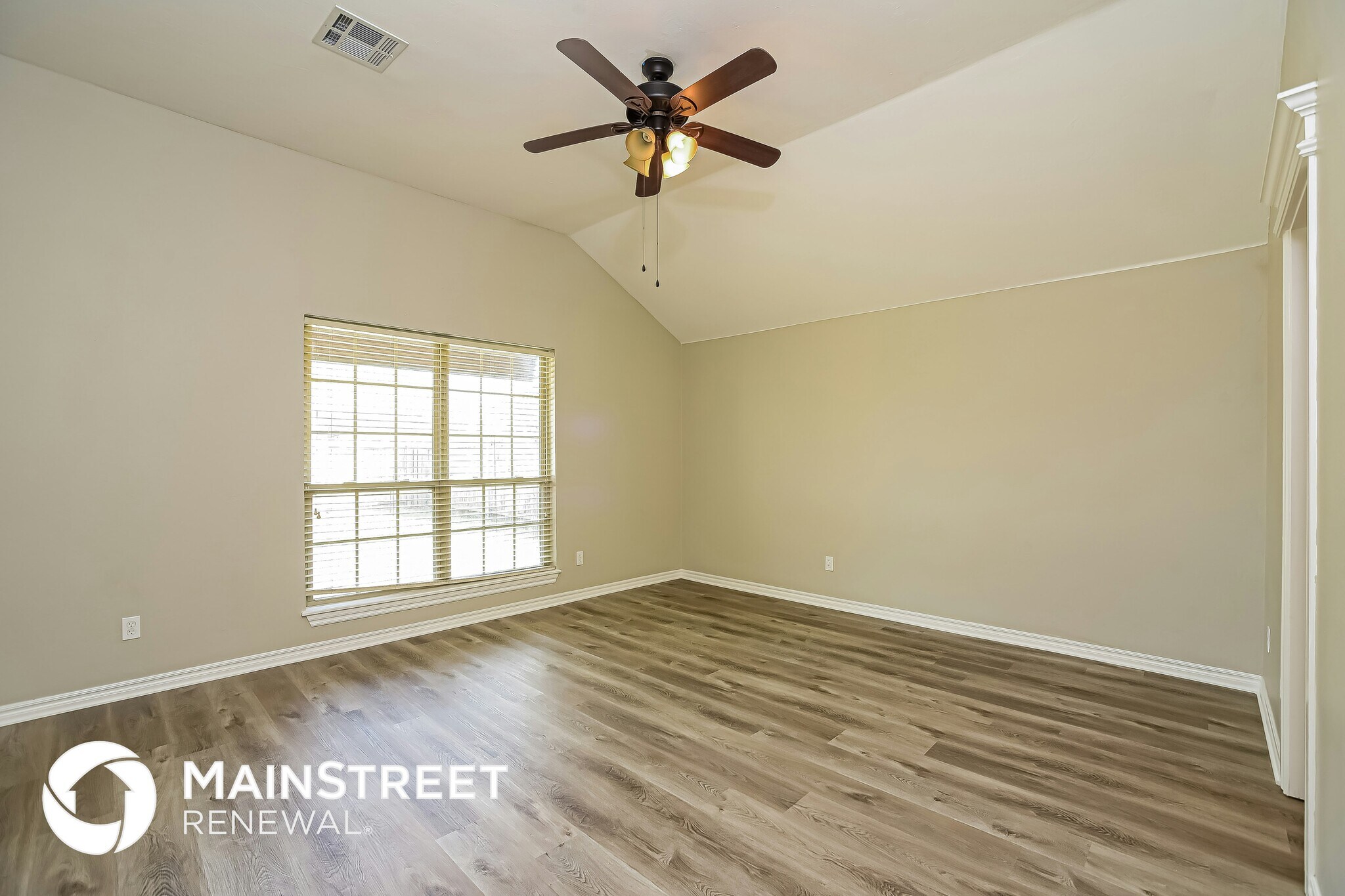 Building Photo - 17300 Triana Dr