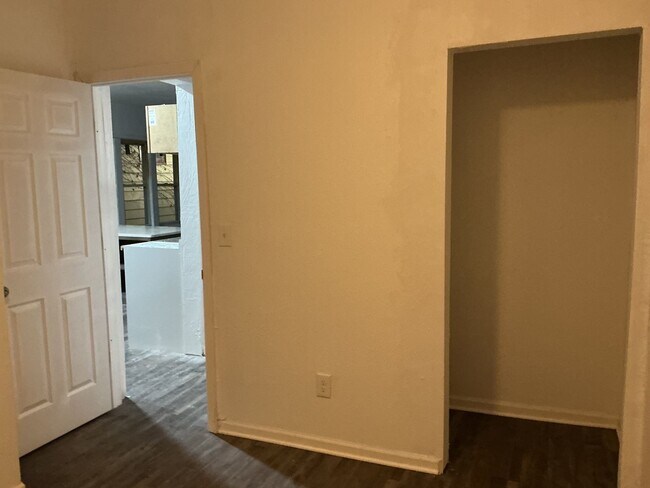 Building Photo - 2944-46 N 28th St