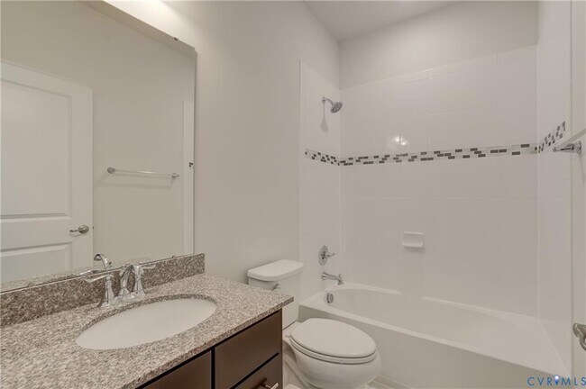Building Photo - 429 Crofton Village Terrace