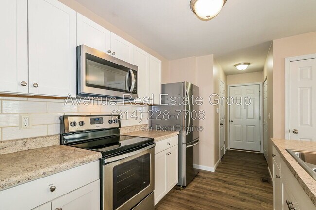 Building Photo - 322 Countryshire Dr