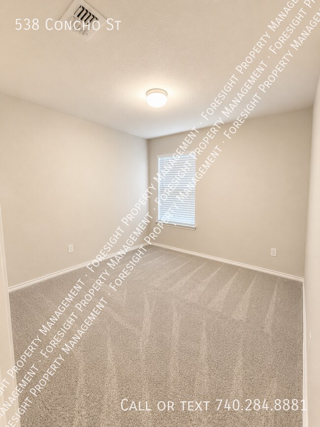 Building Photo - 538 Concho St