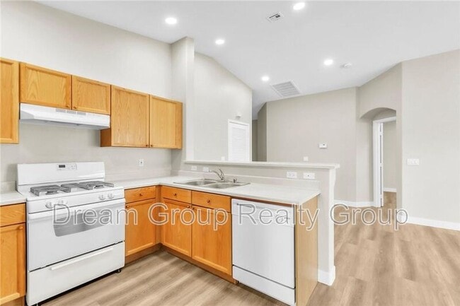 Building Photo - 8842 Duncan Barrel Ave