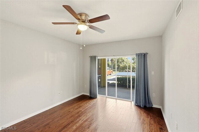 Building Photo - 6490 Aragon Way