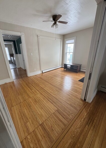 Building Photo - 160 Christiana St