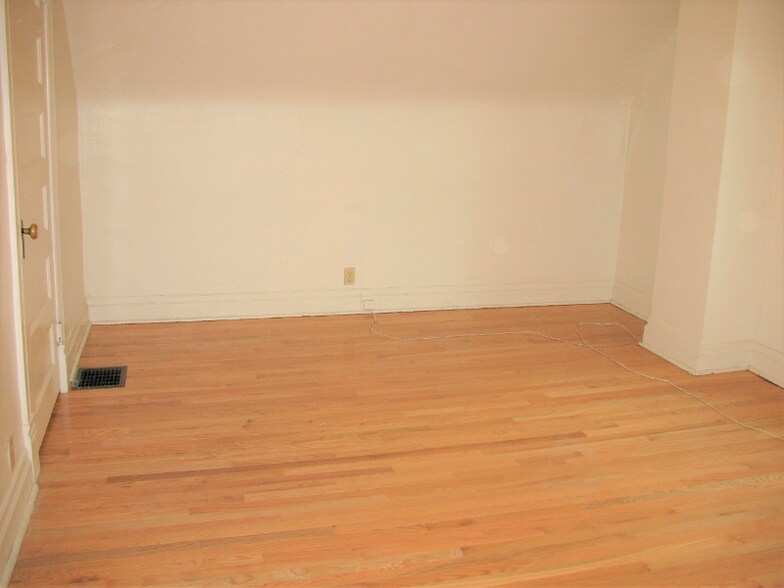 Building Photo - 5706 Darlington Rd