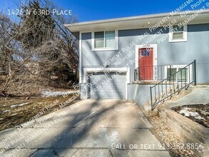 Building Photo - Freshly Remodeled 2BR/1.5 BA Duplex in KCK