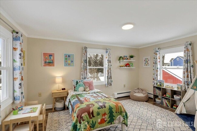 Building Photo - 28 Sedgwick St