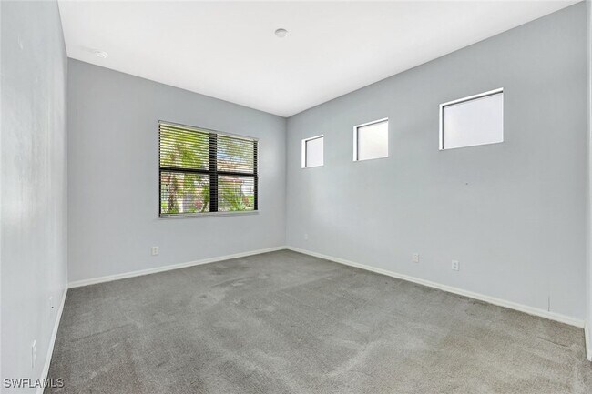 Building Photo - 1126 Medan Ct N