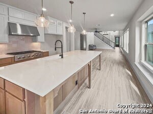 Building Photo - 1023 Lime Gruene