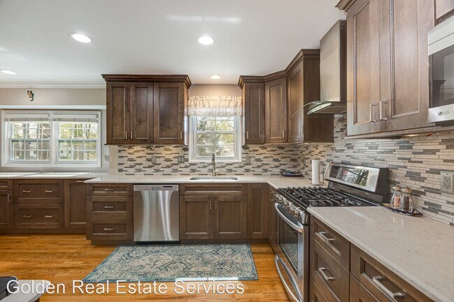 Building Photo - 5 br, 3.5 bath House - 5624 Kemp Ln