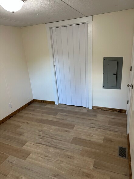 Building Photo - 5281 Old Richmond Rd