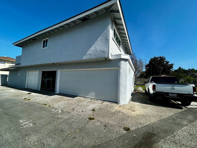 Building Photo - 3540 Christine Cir