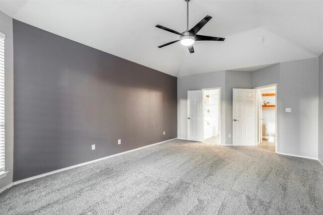 Building Photo - Gorgeous 4-bedroom home!