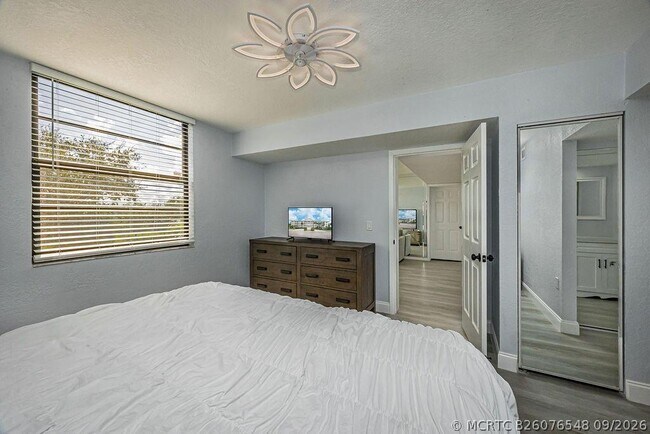 Building Photo - 3630 Whitehall Dr