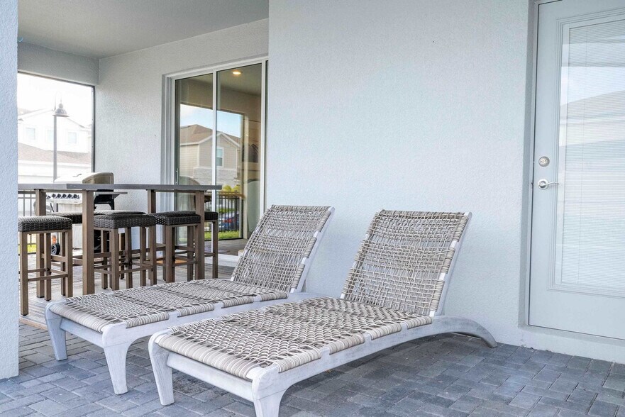 Building Photo - 3449 Lilac Wy