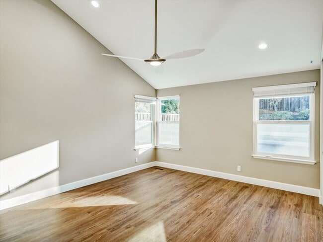 Building Photo - 1101 Rock Creek Way