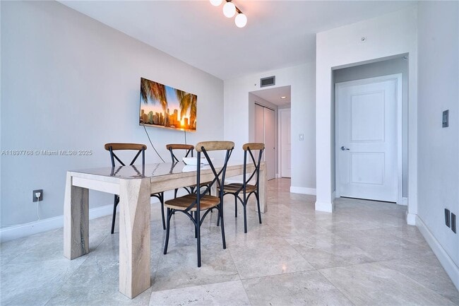 Building Photo - 3101 S Ocean Dr