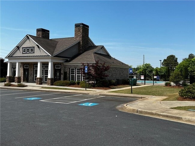 Building Photo - 701 Woodbridge Dr