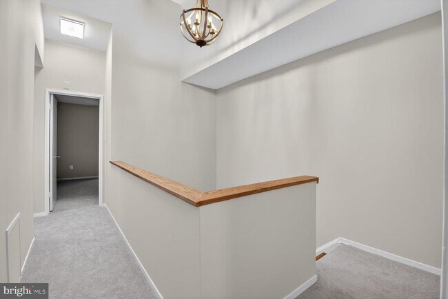 Building Photo - 10949 Whiterim Dr