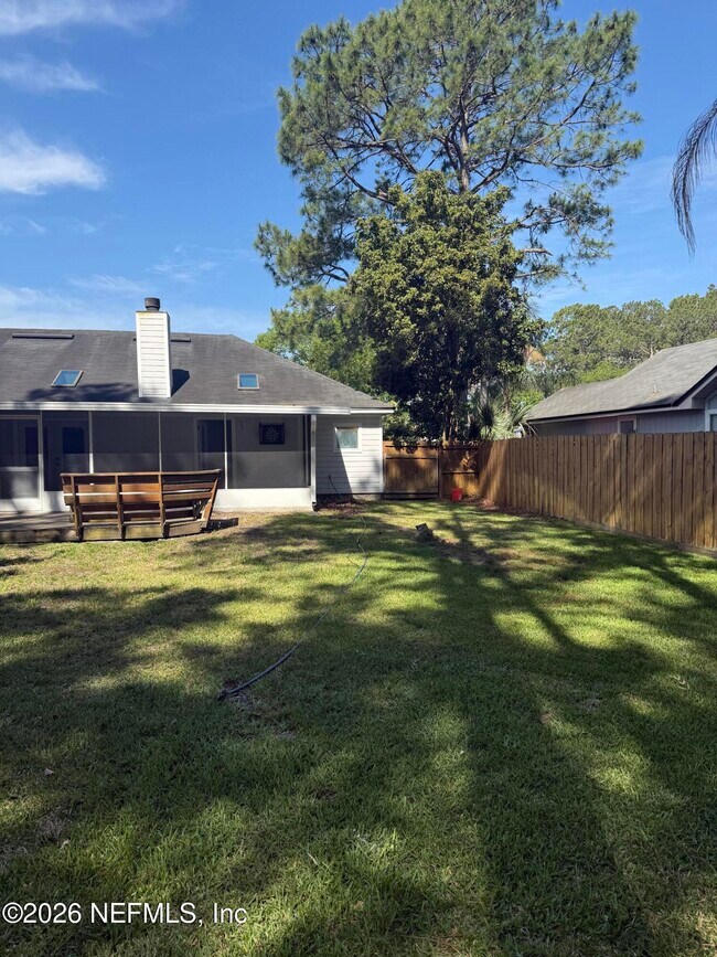 Building Photo - 2063 Las Brisas Ct