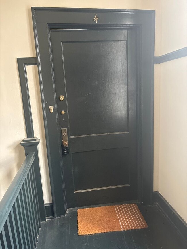 Building Photo - Here's your chance to have it all!